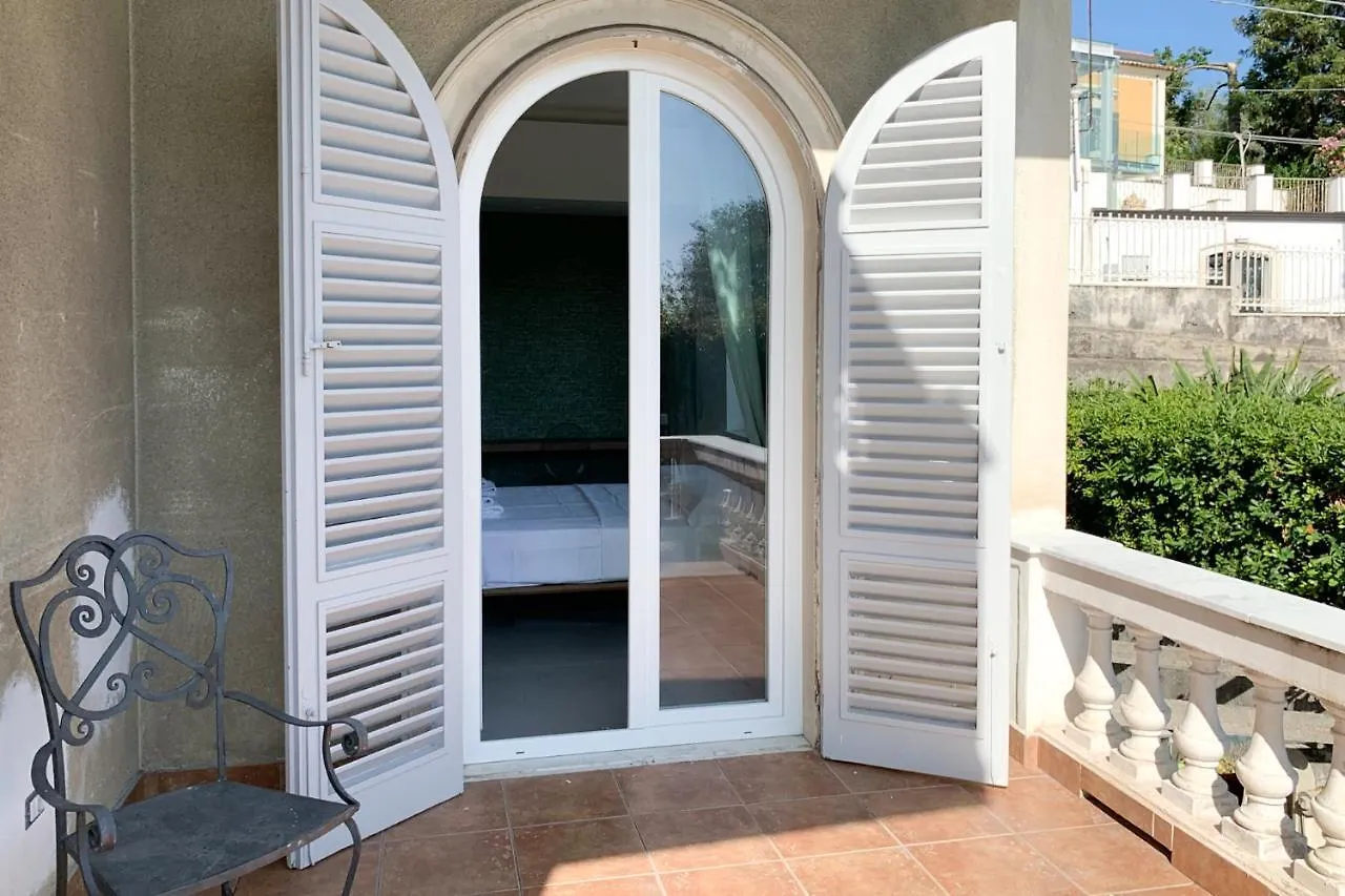 Casavostra Al Parco Hotel Catania 2*,